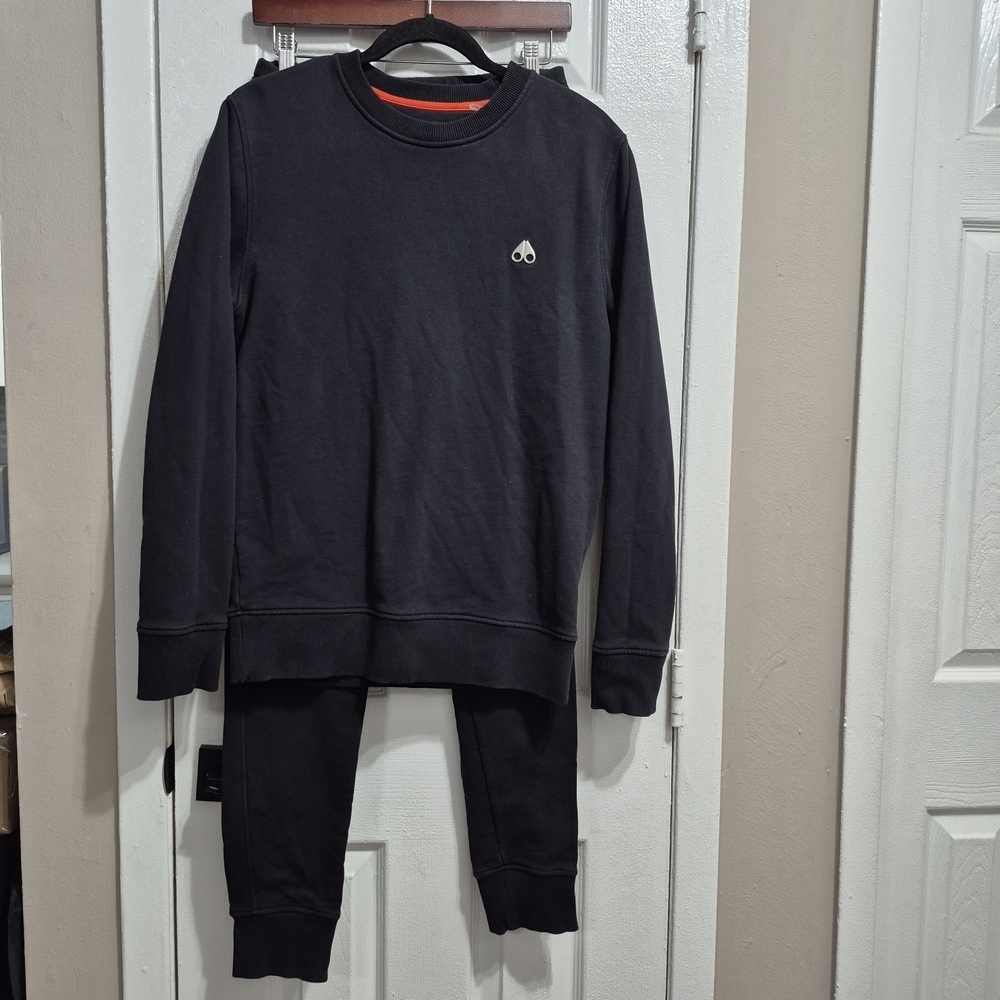 Moose Knuckles Black Sweatshirt and Joggers Set